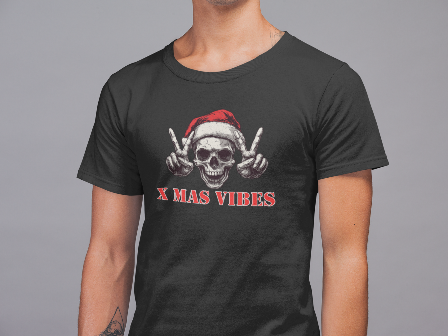 Mens Round Neck T-shirt-Xmas Edition- Santa Skull Cap Victory